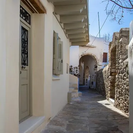 Ariadne's Kastro Boutique *