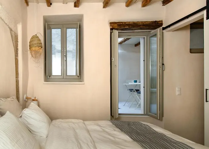 Ariadne's Kastro Boutique *