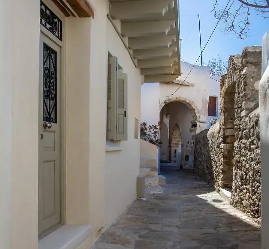 Ariadne's Kastro Boutique *